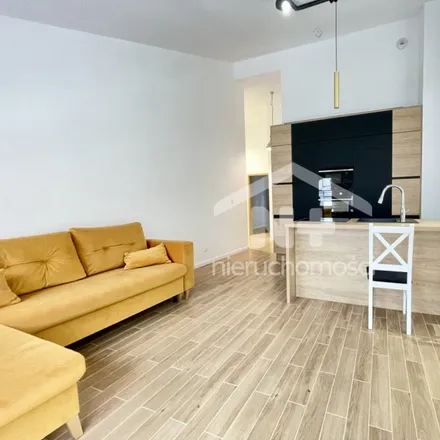 Buy this 4 bed apartment on Dom nad Rozchodnikiem in Grodzieńska 34, 03-750 Warsaw