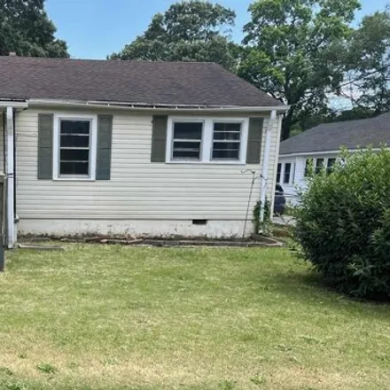 Buy this 2 bed house on 199 Wilbanks Street in Greenville County, SC 29611