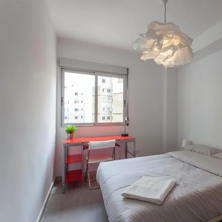 Rent this 4 bed room on Carrer de Benicarló in 38, 46020 Valencia