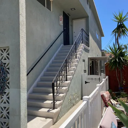 Image 3 - The Coral, 1335 East Appleton Street, Long Beach, CA 90802, USA - Apartment for rent