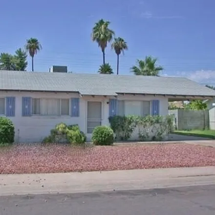 Rent this 3 bed house on 7525 East Diamond Street in Scottsdale, AZ 85257