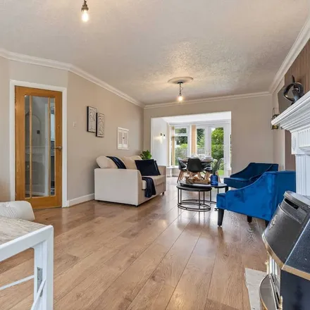 Rent this 3 bed house on Birmingham in B28 0EQ, United Kingdom