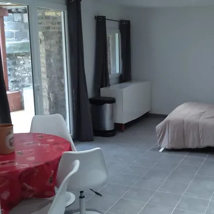 Rent this 1 bed apartment on 76300 Sotteville-lès-Rouen