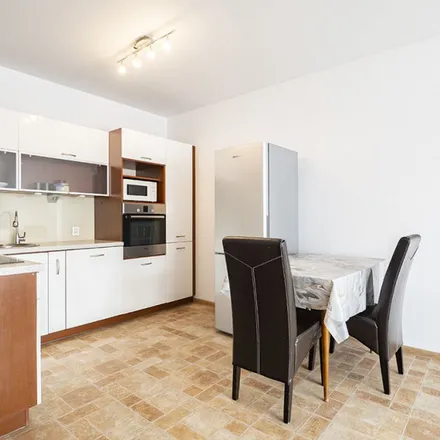 Rent this 2 bed apartment on Komornik Sądowy Joanna Żółtańska-Czyleko in Mosiężna 35/1, 53-441 Wrocław