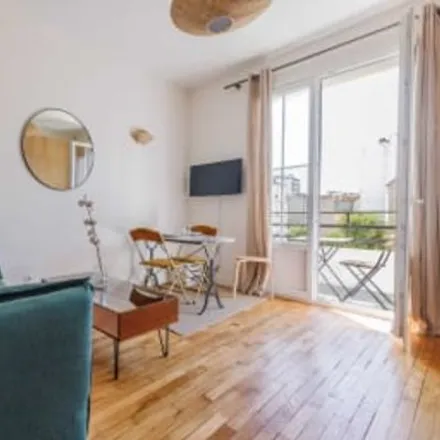 Rent this studio apartment on 102 Avenue de Saint-Mandé in 75012 Paris, France