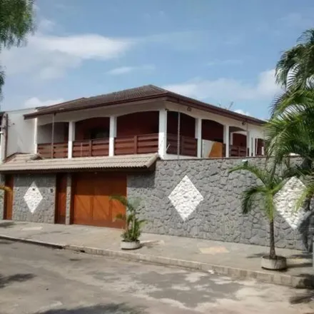 Buy this 3 bed house on Rodovia Edgard Máximo Zambotto in Jardim Marsola, Campo Limpo Paulista - SP
