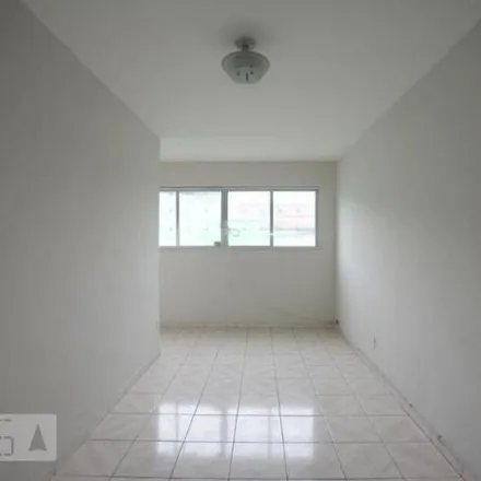Buy this 3 bed apartment on Avenida Lusitânia in Penha Circular, Rio de Janeiro - RJ