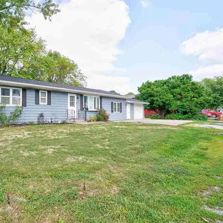Buy this 2 bed house on 502 East 10th Street in Washington, IA 52353