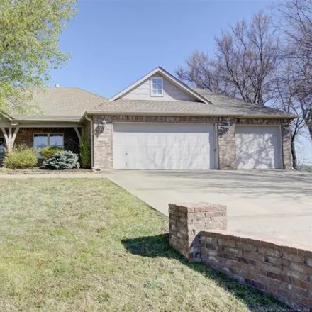 Buy this 3 bed house on 26225 East 111th Court South in Coweta, OK 74429