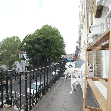 Image 2 - 104 Baron's Court Road, London, W14 9DX, United Kingdom - Apartment for rent