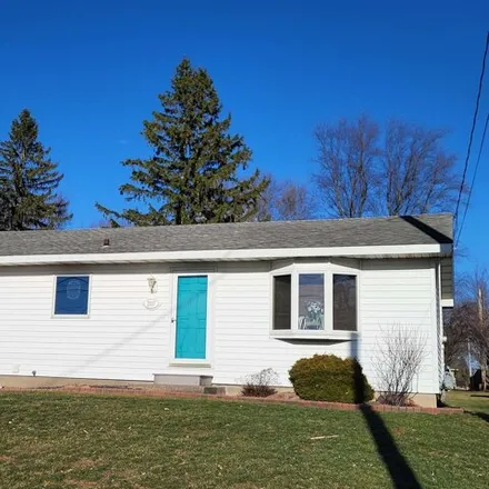 Buy this 2 bed house on 2061 South Maple Avenue in Marshfield, WI 54449