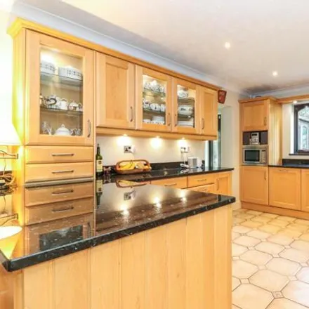 Image 7 - unnamed road, Forty Green, HP9 1HU, United Kingdom - House for sale