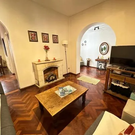 Buy this 4 bed house on Joaquín Victor González 2293 in Villa del Parque, 1417 Buenos Aires