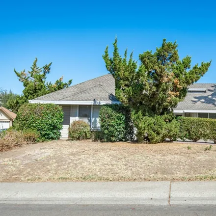 Buy this 3 bed house on 8310 Niessen Way in Sacramento County, CA 95628