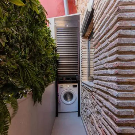 Image 2 - Carrer d'Escalante, 176, 46011 Valencia, Spain - Apartment for rent