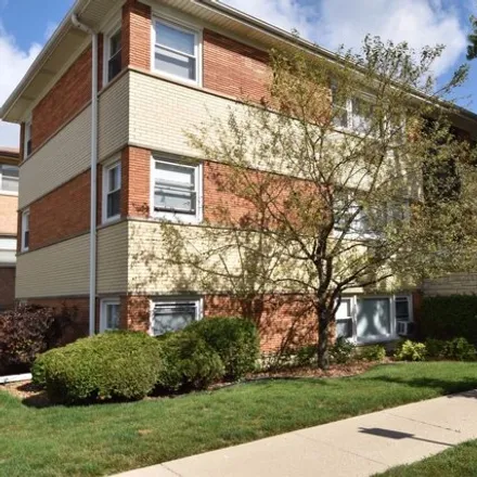Rent this 2 bed condo on 6800 N Ozark Ave Apt 2 in Chicago, Illinois