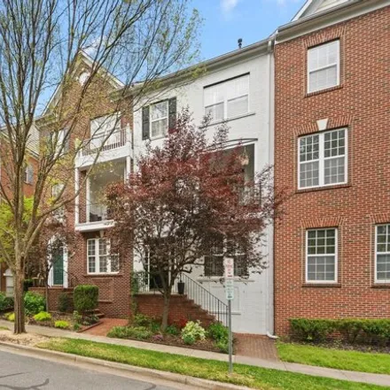 Image 2 - 301-305 Garden View Square, Rockville, MD 20890, USA - House for sale