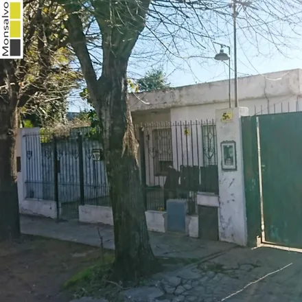 Buy this studio house on Ayolas in Villa León, B1715 CBC Ituzaingó