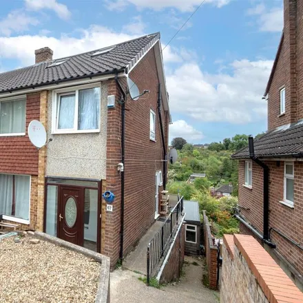 Rent this 4 bed duplex on Deeds Grove in High Wycombe, HP11 2PN