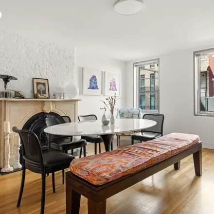 Image 5 - 117 Ryerson Street, New York, NY 11205, USA - Townhouse for rent