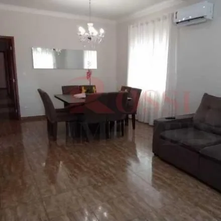 Buy this 5 bed house on Rua Trinta 129 in Rio Claro, Rio Claro - SP