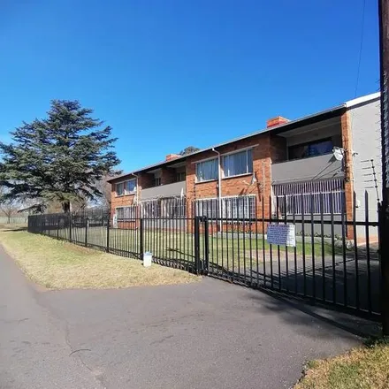 Image 6 - 2nd Avenue, Johannesburg Ward 70, Roodepoort, 2709, South Africa - Apartment for rent