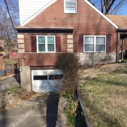 Buy this 4 bed house on 3508 Locust Lane in Cincinnati, OH 45238