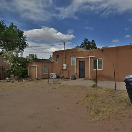 Image 6 - 2629 Garfield Avenue Southeast, Albuquerque, NM 87106, USA - House for sale