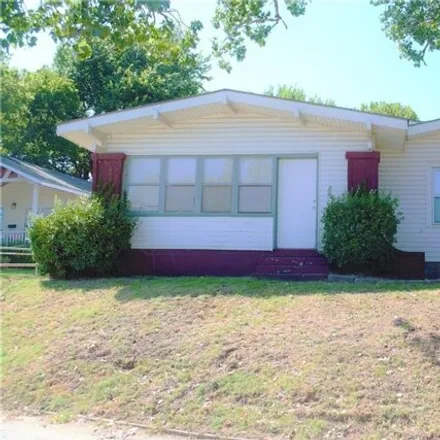 Rent this 3 bed house on 1106 West 11th Street in Tulsa, OK 74127