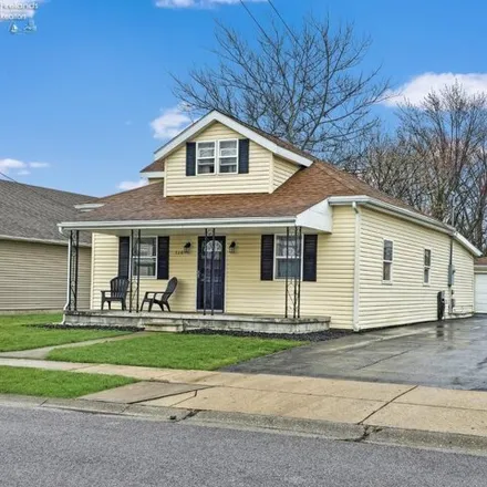 Buy this 4 bed house on 544 South Church Street in Clyde, OH 43410