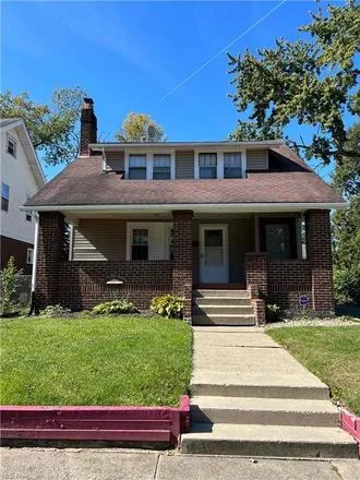 Buy this 4 bed house on 1054 Himelright Boulevard in Akron, OH 44320