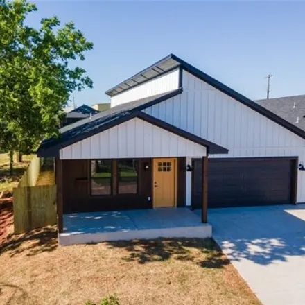 Buy this 3 bed house on 600 Southwest 27th Street in Moore, OK 73160