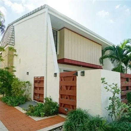 Buy this 3 bed house on Willow Lane in Hollywood, FL 33004