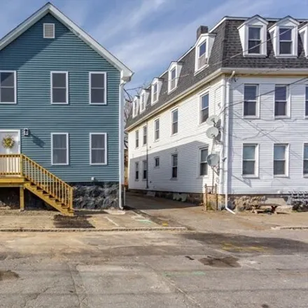 Buy this 4 bed house on 31 Hicks Street in New Bedford, MA 02746