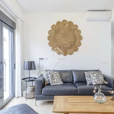 Rent this 2 bed apartment on Hernán Cortés - Ciril Amorós in Carrer d'Hernán Cortés, 46004 Valencia