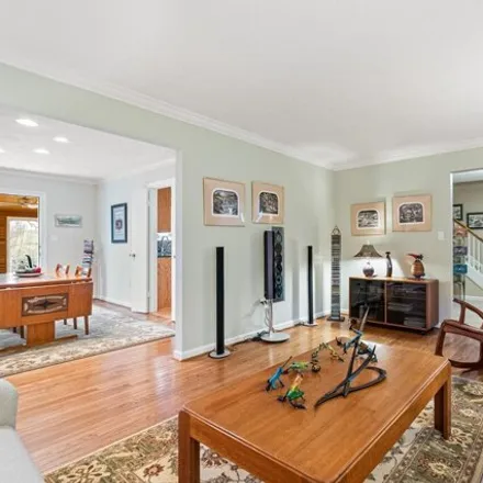 Image 3 - 77 Old Stage Court, North Bethesda, MD 20852, USA - House for sale