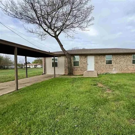 Rent this 4 bed house on 445 South Clay Street in Henrietta, TX 76365