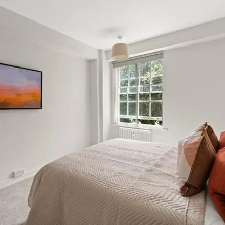 Image 6 - Grenville House, Dolphin Square, London, SW1V 3QT, United Kingdom - Room for rent