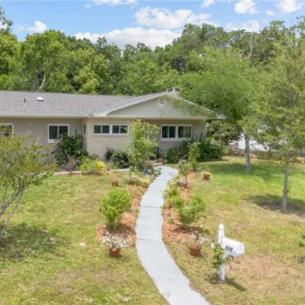 Buy this 5 bed house on 524 N Mcdonald Ave in Deland, Florida
