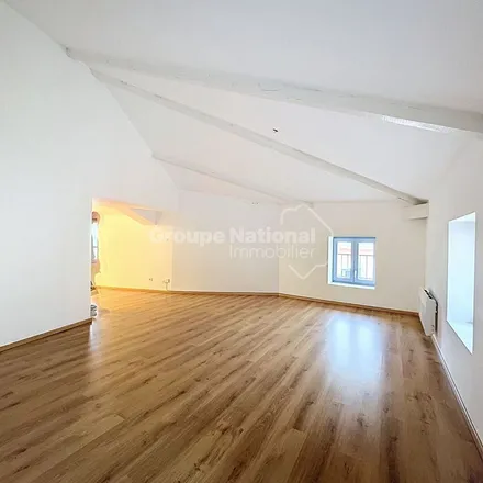 Rent this 3 bed apartment on 5 Avenue Charles de Gaulle in 84100 Orange, France
