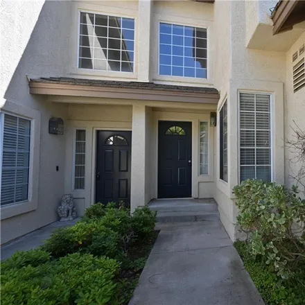 Rent this 3 bed townhouse on 1084 Amberton Lane in Thousand Oaks, CA 91320