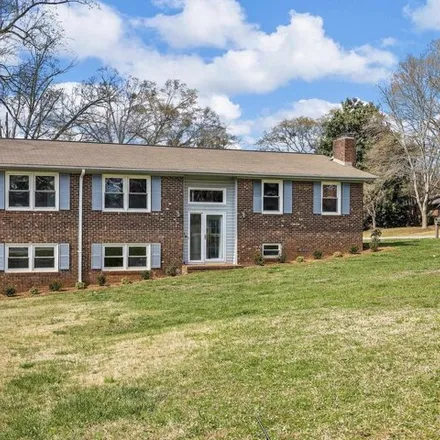 Image 2 - 610 Mountainbrook Drive, Spartanburg County, SC 29316, USA - House for sale