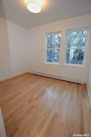 Image 5 - 48-23 44th Street, New York, NY 11377, USA - House for rent