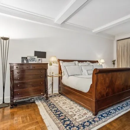 Image 6 - 70 East 77th Street, New York, NY 10021, USA - Townhouse for sale