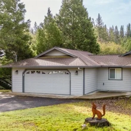 Buy this 3 bed house on 20838 Big Foot Circle in Groveland, Tuolumne County