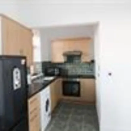 Rent this 1 bed apartment on Park Crescent in Bradford, BD3 0JZ