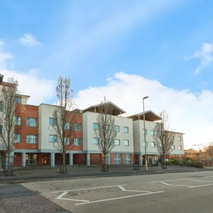 Buy this 2 bed apartment on Lady Susan Court in New Road, Basingstoke