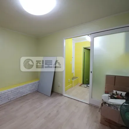 Rent this studio apartment on 서울특별시 강남구 개포동 1208-2