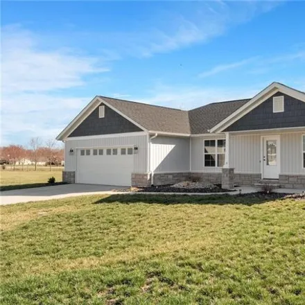 Buy this 3 bed house on 3274 IL 160 in Highland, IL 62249