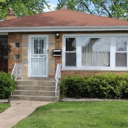 Buy this 3 bed house on 911 East 157th Street in Dolton, IL 60419